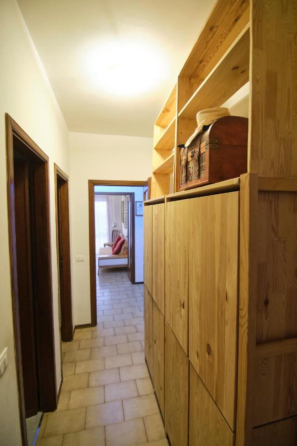מגדל אגם פוצ'יני Holiday House Torre Del Lago מראה חיצוני תמונה